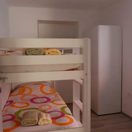 Apartman Pocitniska Hisa Maria *